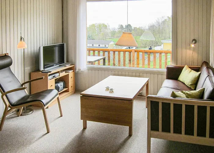 2 Bedroom Awesome In Allinge-Sandvig