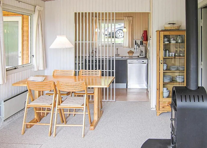 2 Bedroom Awesome In * Allinge-Sandvig